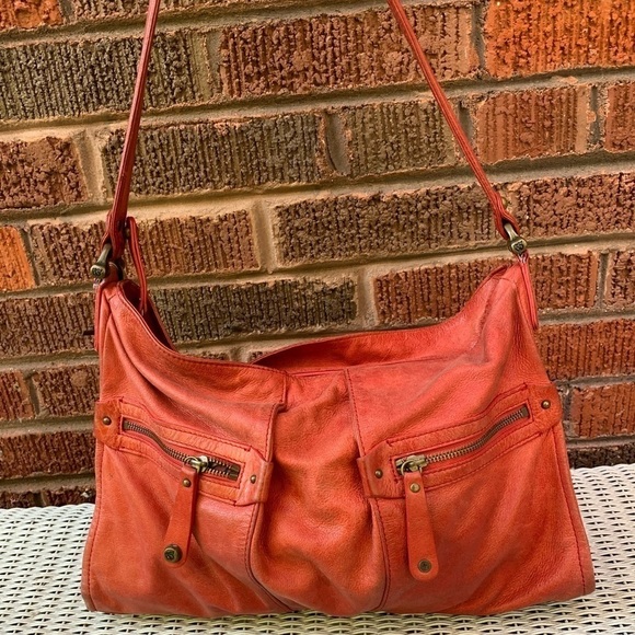 Allison Scott Red Distressed Leather Purse - Picture 1 of 15
